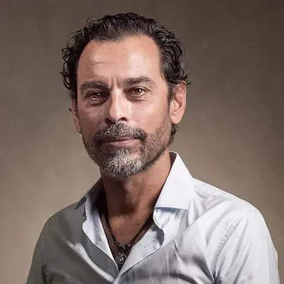 Portrait of Oliver Zuffour